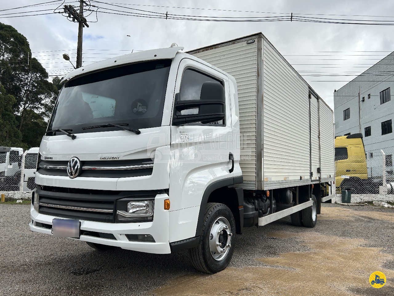 CAMINHAO VOLKSWAGEN VW 9170 Baú Furgão 3/4 4x2 Linha Verde Caminhões e Máquinas CURITIBA PARANÁ PR